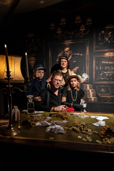 maffia feest fotografie LR/HO9A2644_ElineCreations.jpg