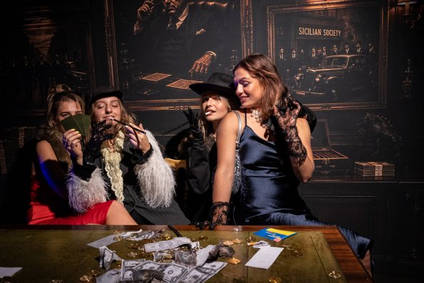 maffia feest fotografie LR/HO9A3342_ElineCreations.jpg